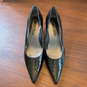 Bandolino Black Faux Alligator Heels Size 8